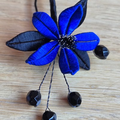 Atelier "Fleurs au fil de soie".