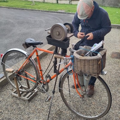 Le vélo rémouleur.